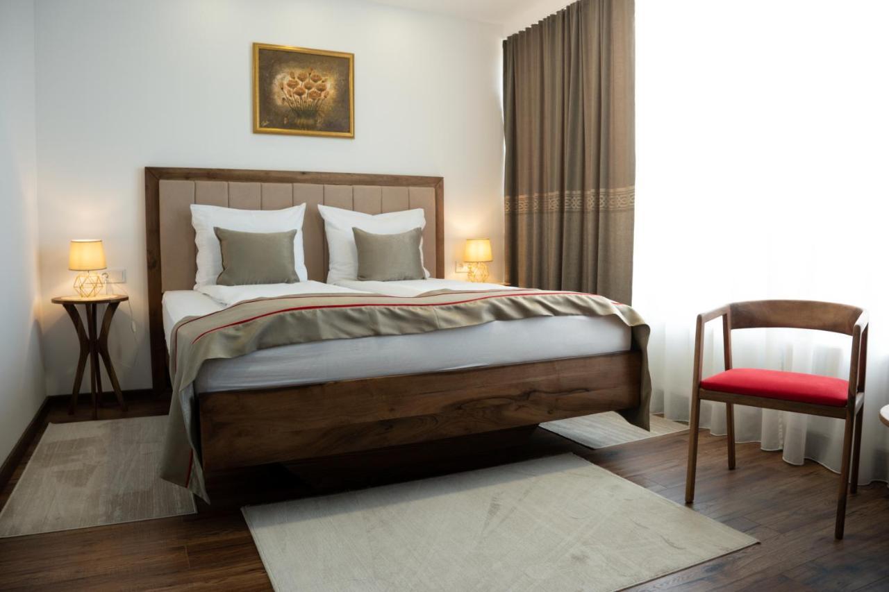 Edemus - Motel & Restaurant Maglaj Eksteriør billede